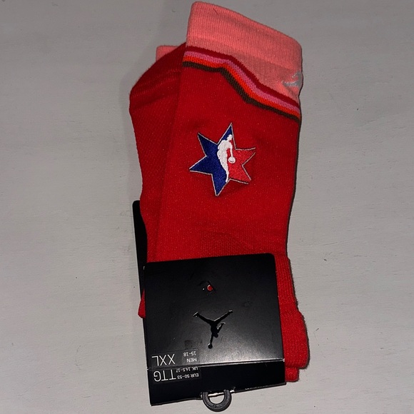 Nike Jordan Red and Pink Basketball Socks - Picture 1 of 4